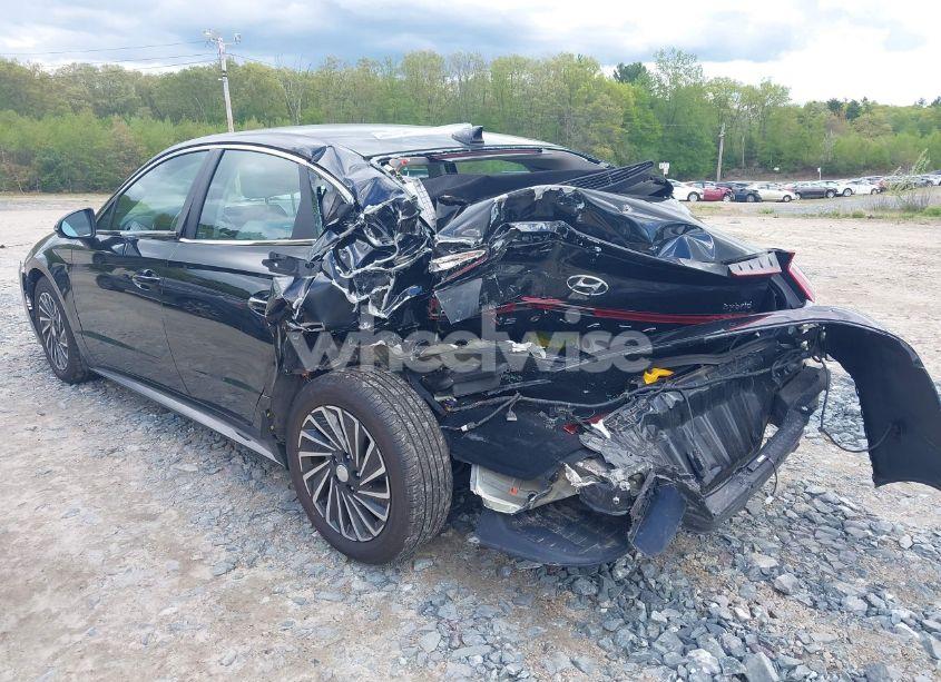 Photo 3 of 2022 Hyundai Sonata HYBRID LIMITED (VIN KMHL54JJXNA051452)