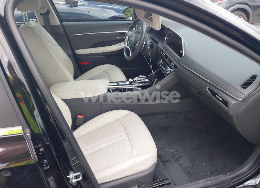 Photo 5 of 2022 Hyundai Sonata HYBRID LIMITED (VIN KMHL54JJXNA051452)