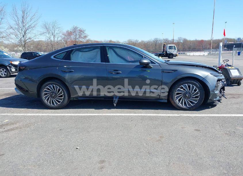 Photo 13 of 2025 Hyundai Sonata HYBRID LIMITED (VIN KMHL54JJXSA106171)