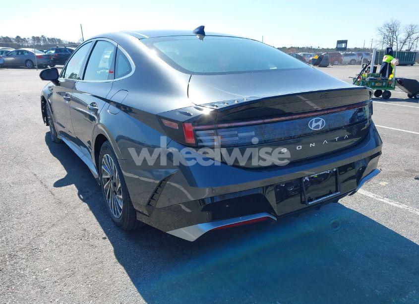 Photo 3 of 2025 Hyundai Sonata HYBRID LIMITED (VIN KMHL54JJXSA106171)
