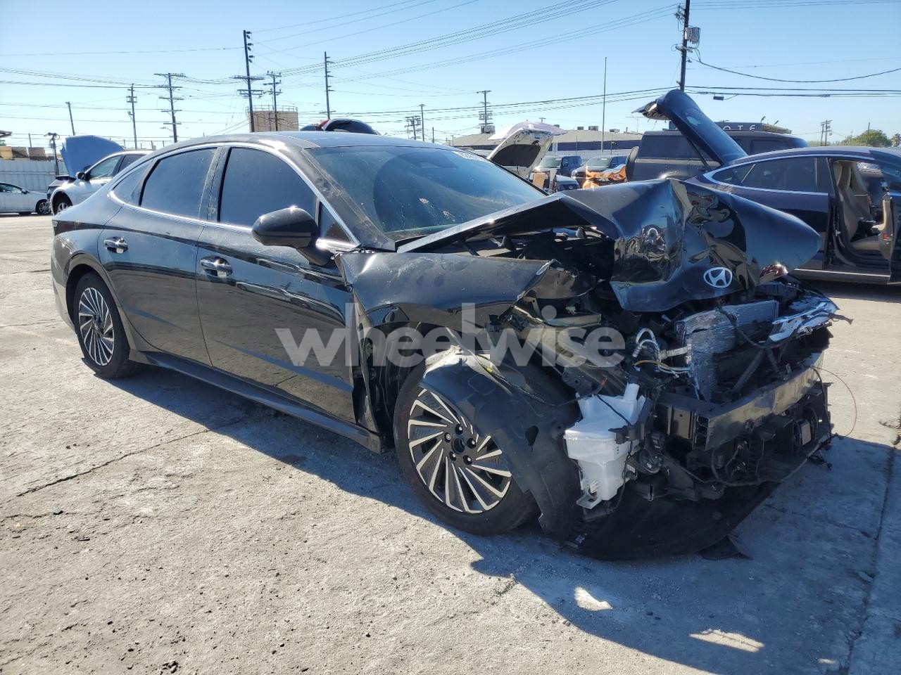 Photo 4 of 2025 HYUNDAI SONATA HYBRID (VIN KMHL54JJXSA106624)