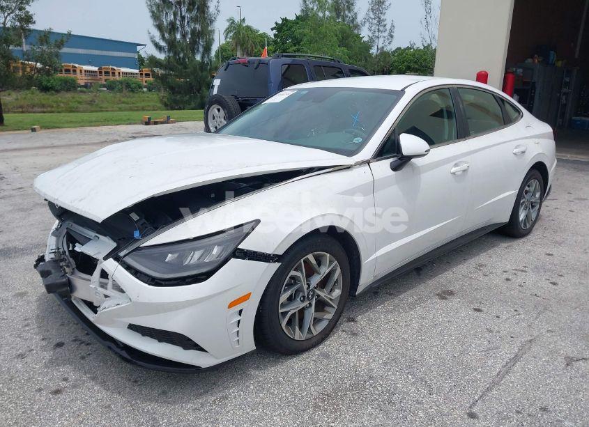 Photo 2 of 2023 Hyundai Sonata SEL (VIN KMHL64JA0PA271635)