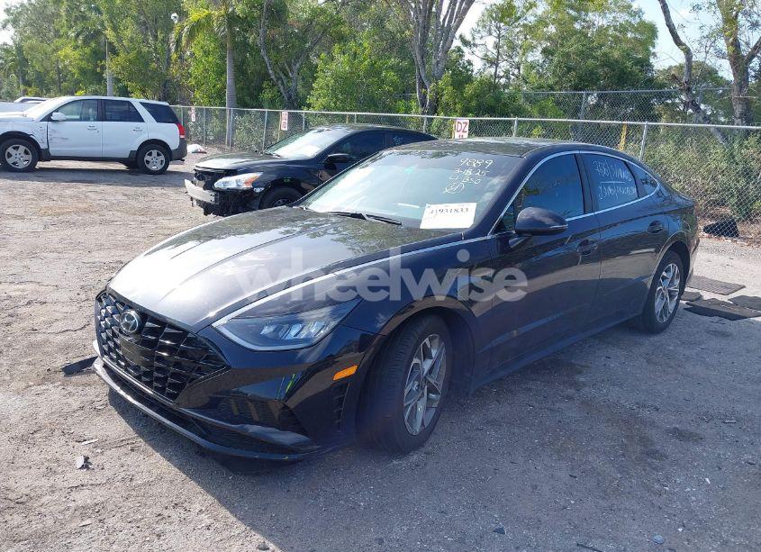 Photo 2 of 2023 Hyundai Sonata SEL (VIN KMHL64JA0PA289889)