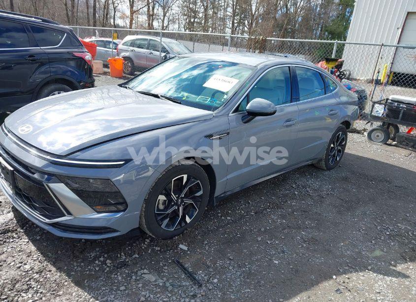 Photo 2 of 2024 Hyundai Sonata SEL (VIN KMHL64JA0RA356123)