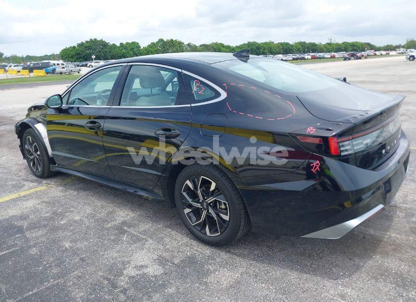 Photo 3 of 2025 Hyundai Sonata SEL (VIN KMHL64JA0SA436043)