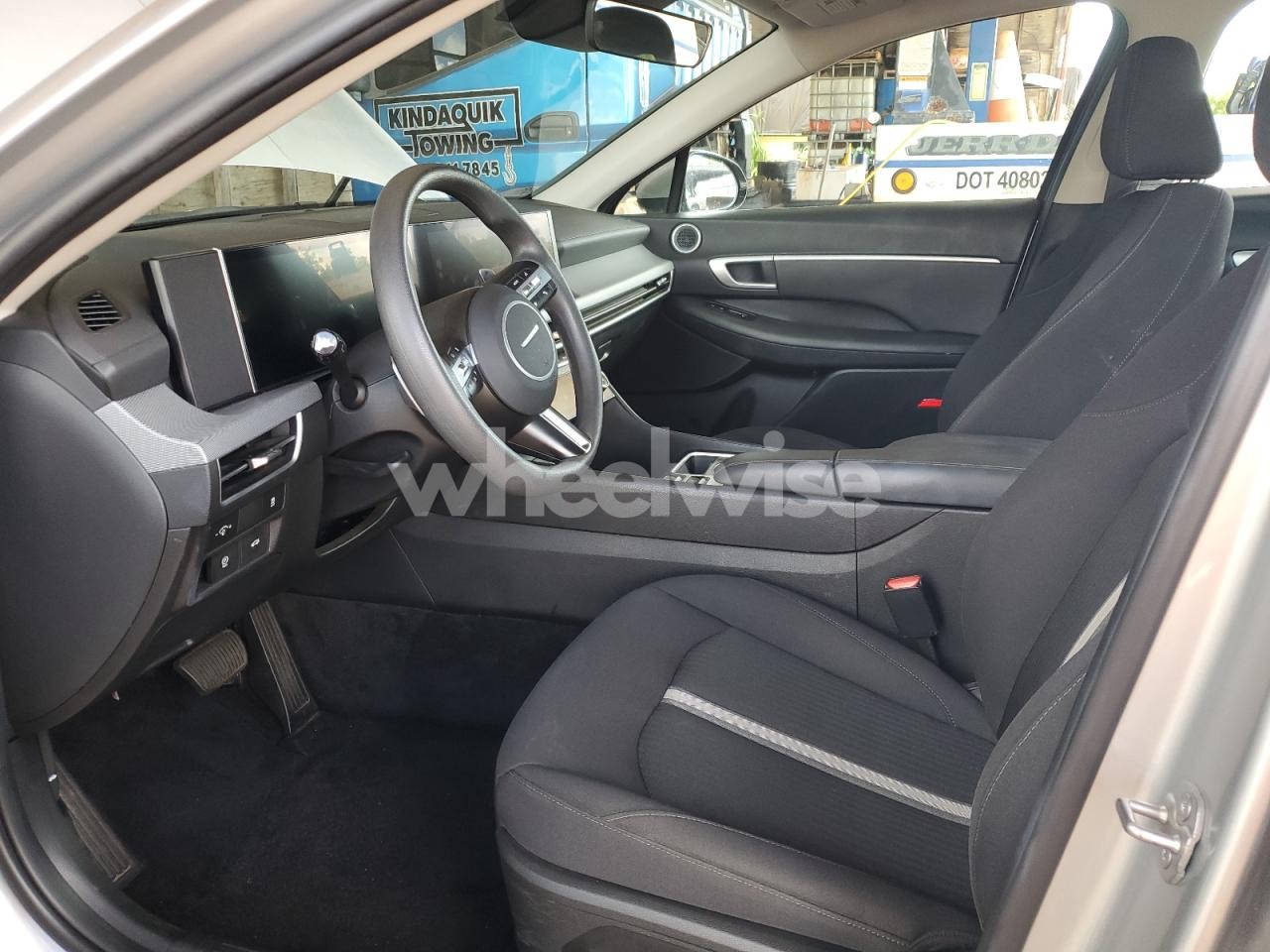 Photo 7 of 2025 HYUNDAI SONATA SEL (VIN KMHL64JA0SA438309)