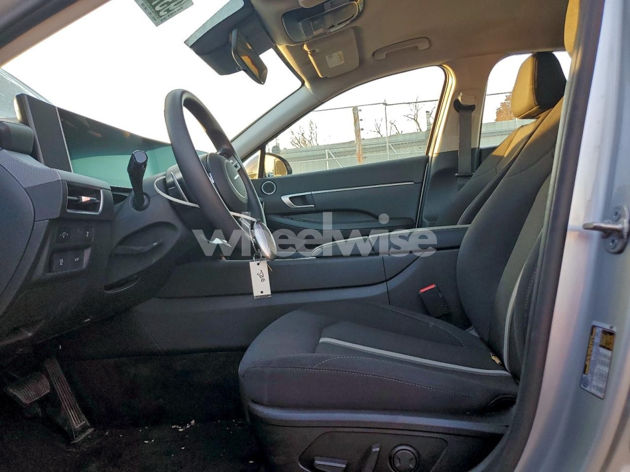 Photo 7 of 2025 HYUNDAI SONATA SEL (VIN KMHL64JA0SA460682)