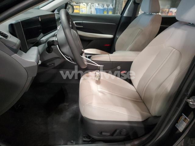 Photo 6 of 2025 HYUNDAI SONATA SEL (VIN KMHL64JA0SA490927)
