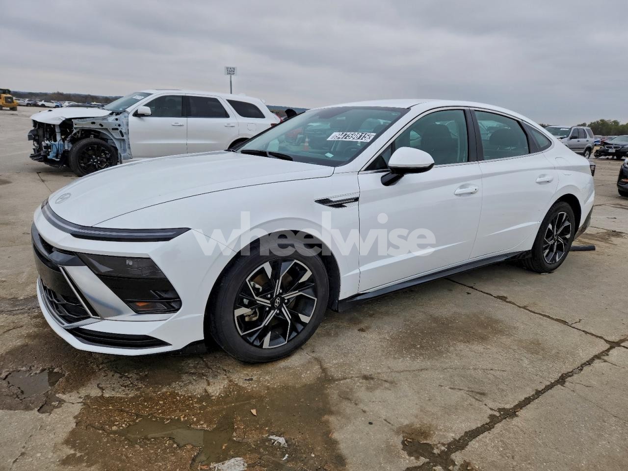 2024 HYUNDAI SONATA SEL (VIN KMHL64JA1RA400355) main photo