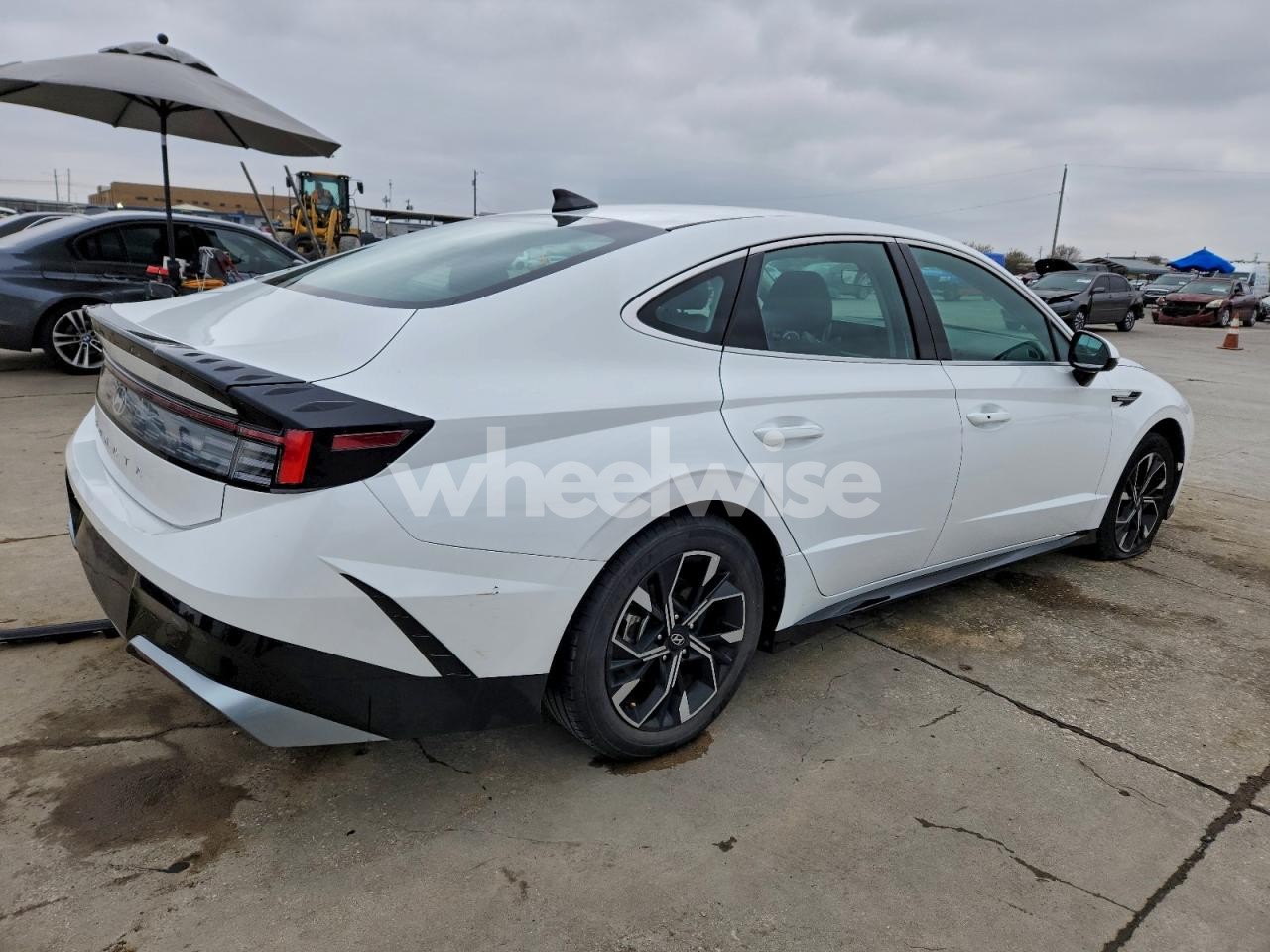 Photo 3 of 2024 HYUNDAI SONATA SEL (VIN KMHL64JA1RA400355)