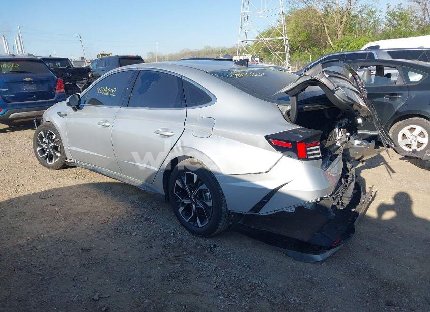 Photo 3 of 2024 Hyundai Sonata SEL (VIN KMHL64JA1RA405166)