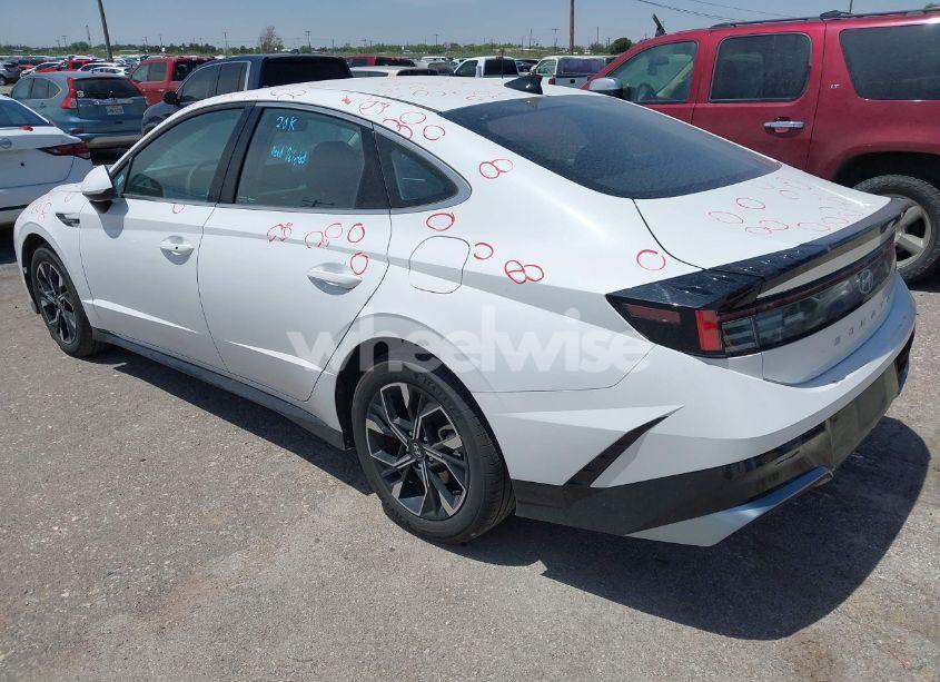 Photo 3 of 2024 Hyundai Sonata SEL (VIN KMHL64JA1RA413428)