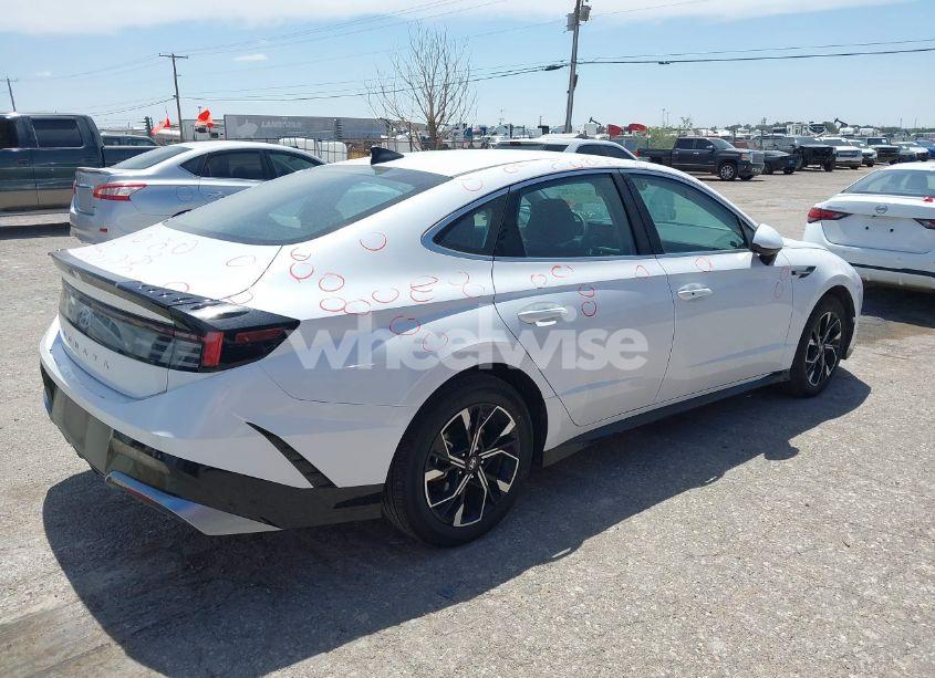 Photo 4 of 2024 Hyundai Sonata SEL (VIN KMHL64JA1RA413428)