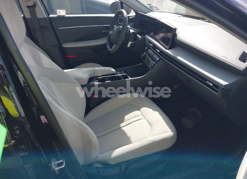 Photo 5 of 2025 Hyundai Sonata SEL (VIN KMHL64JA1SA437721)