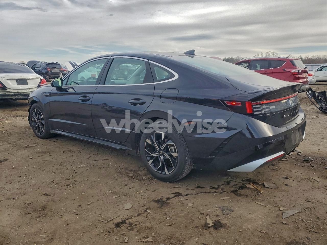 Photo 2 of 2025 HYUNDAI SONATA SEL (VIN KMHL64JA2SA462126)