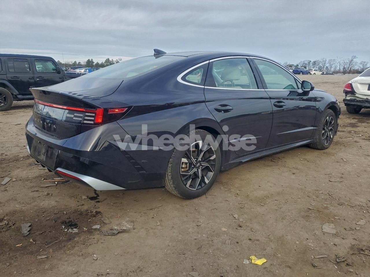 Photo 3 of 2025 HYUNDAI SONATA SEL (VIN KMHL64JA2SA462126)