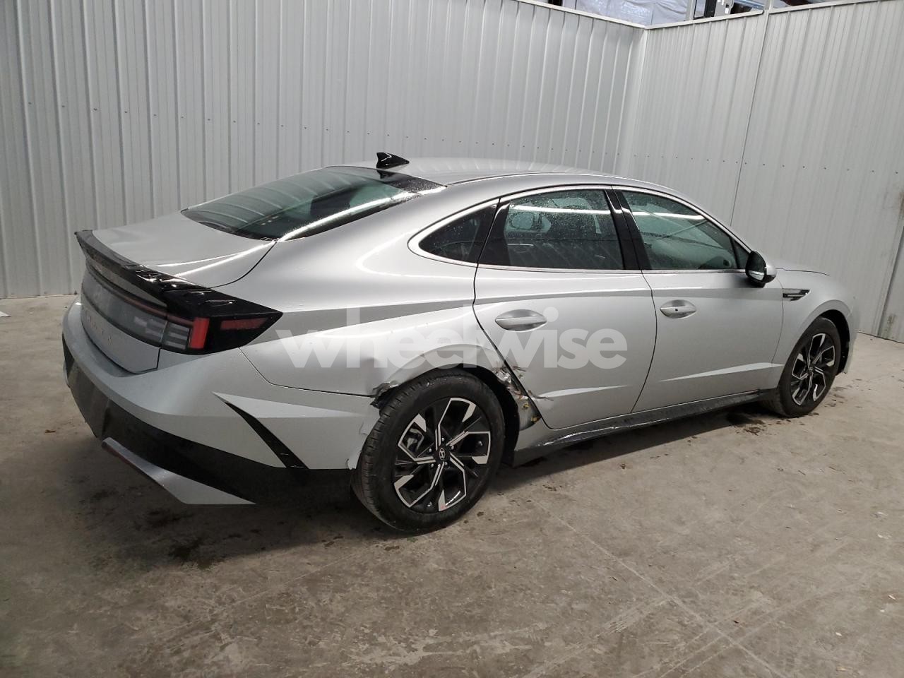 Photo 3 of 2025 HYUNDAI SONATA SEL (VIN KMHL64JA2SA477435)