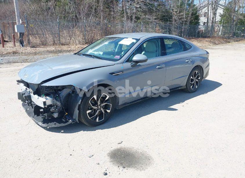 Photo 2 of 2024 Hyundai Sonata SEL (VIN KMHL64JA3RA365740)
