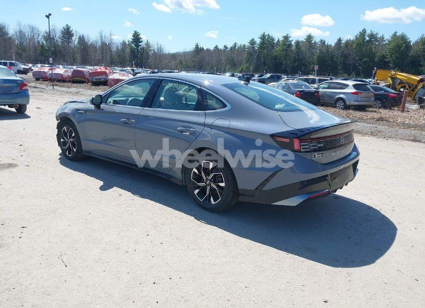 Photo 3 of 2024 Hyundai Sonata SEL (VIN KMHL64JA3RA365740)