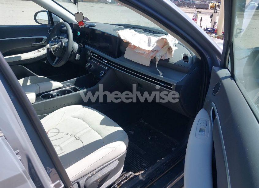 Photo 5 of 2024 Hyundai Sonata SEL (VIN KMHL64JA3RA365740)