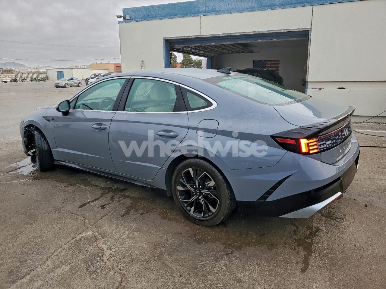 Photo 2 of 2025 HYUNDAI SONATA SEL (VIN KMHL64JA3SA429197)