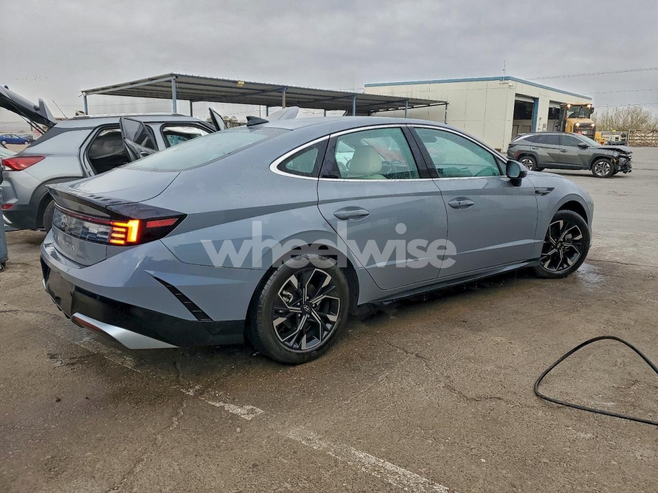 Photo 3 of 2025 HYUNDAI SONATA SEL (VIN KMHL64JA3SA429197)