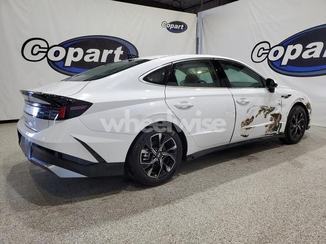 Photo 4 of 2025 HYUNDAI SONATA SEL (VIN KMHL64JA3SA473586)