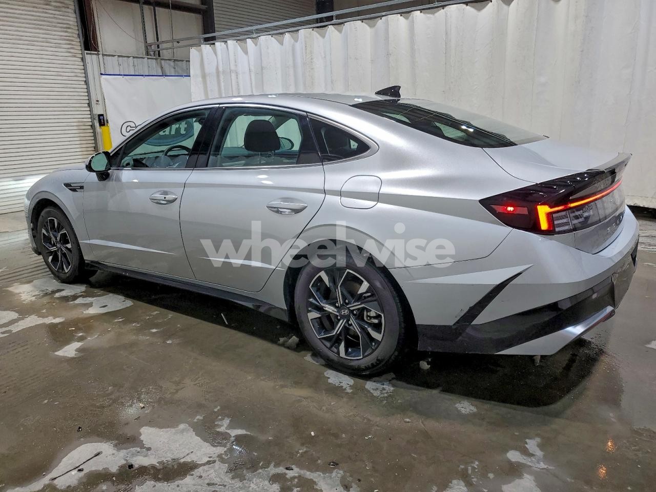 Photo 2 of 2025 HYUNDAI SONATA SEL (VIN KMHL64JA3SA495409)