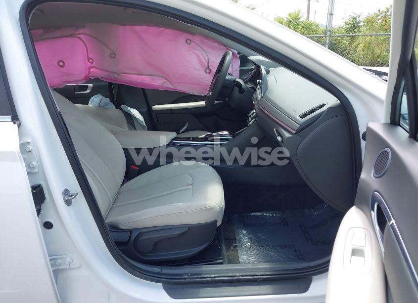 Photo 5 of 2023 Hyundai Sonata SEL (VIN KMHL64JA4PA250903)