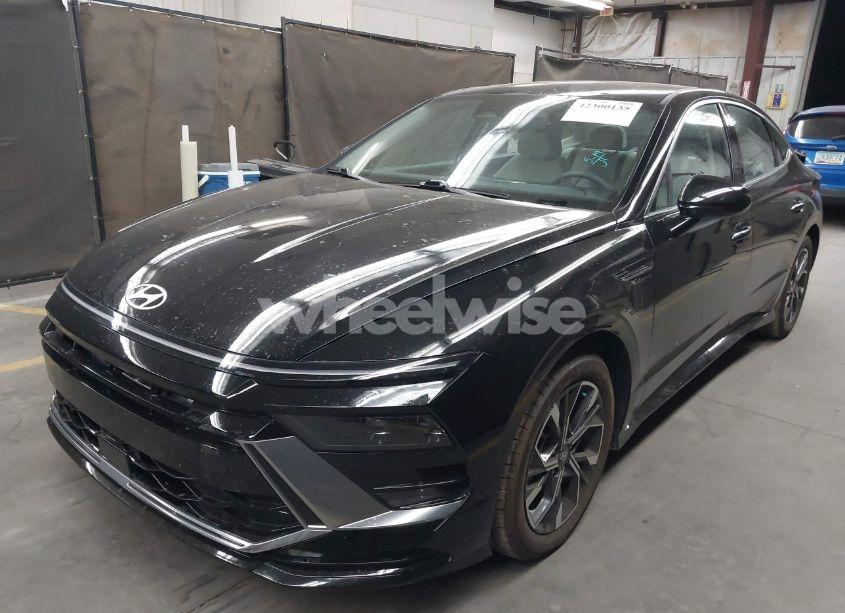 Photo 2 of 2024 Hyundai Sonata SEL (VIN KMHL64JA4RA355279)