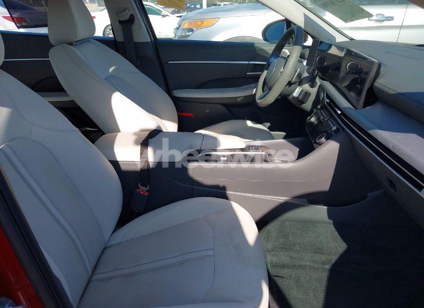Photo 5 of 2024 Hyundai Sonata SEL (VIN KMHL64JA4RA386001)