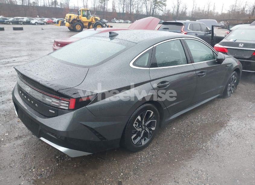 Photo 4 of 2024 Hyundai Sonata SEL (VIN KMHL64JA4RA388735)