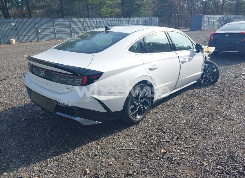 Photo 4 of 2024 Hyundai Sonata SEL (VIN KMHL64JA4RA395863)