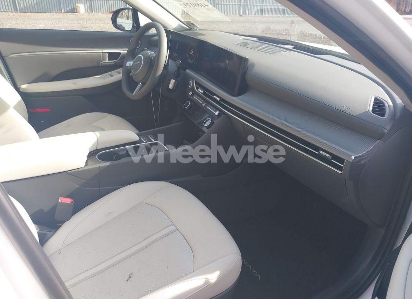 Photo 5 of 2024 Hyundai Sonata SEL (VIN KMHL64JA4RA395863)