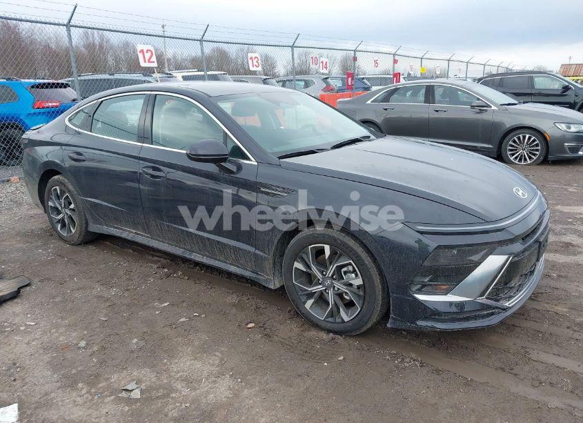 2025 Hyundai Sonata SEL (VIN KMHL64JA4SA431699) main photo