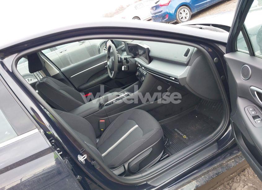 Photo 5 of 2025 Hyundai Sonata SEL (VIN KMHL64JA4SA431699)