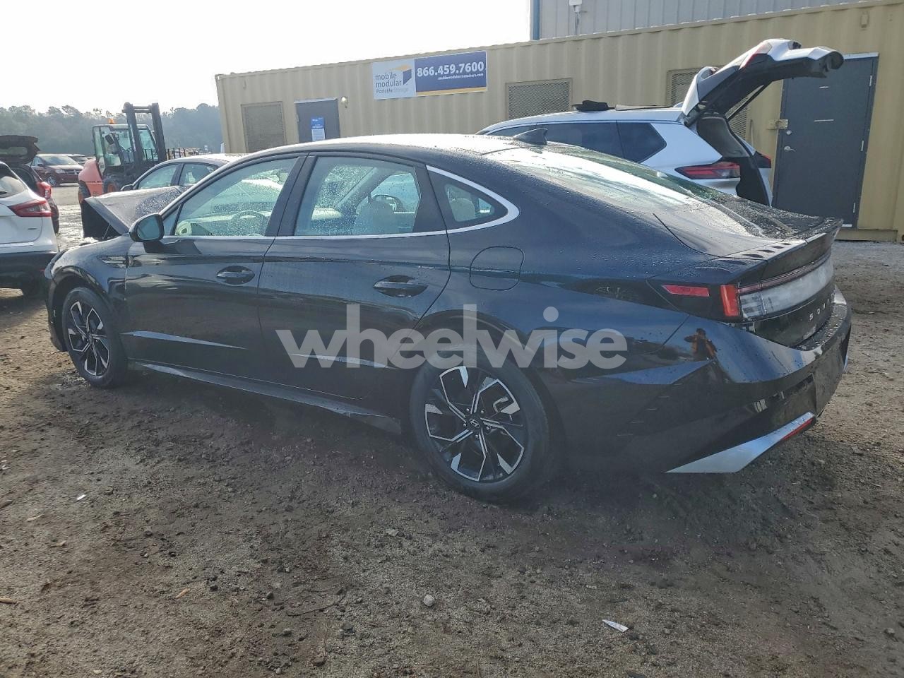 Photo 2 of 2025 HYUNDAI SONATA SEL (VIN KMHL64JA4SA465819)