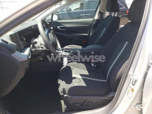 Photo 7 of 2025 HYUNDAI SONATA SEL (VIN KMHL64JA4SA466095)