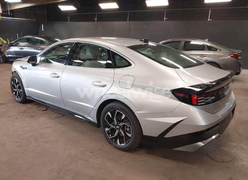 Photo 3 of 2024 Hyundai Sonata SEL (VIN KMHL64JA5RA368929)