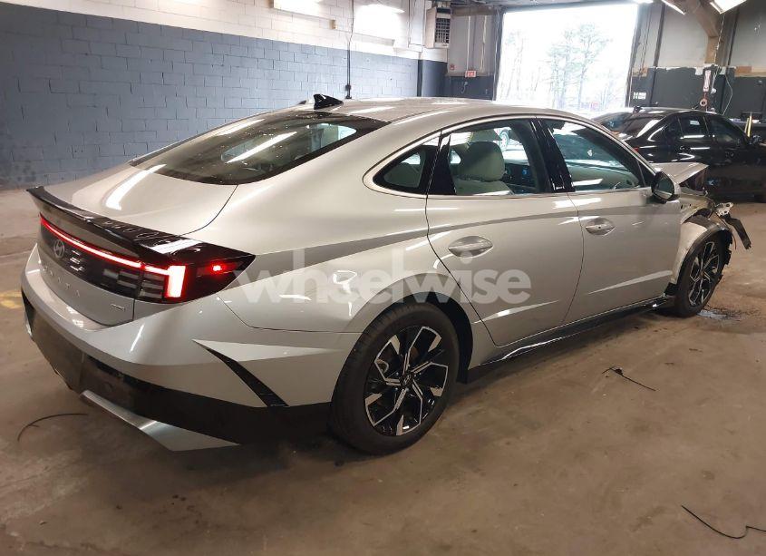 Photo 4 of 2024 Hyundai Sonata SEL (VIN KMHL64JA5RA368929)