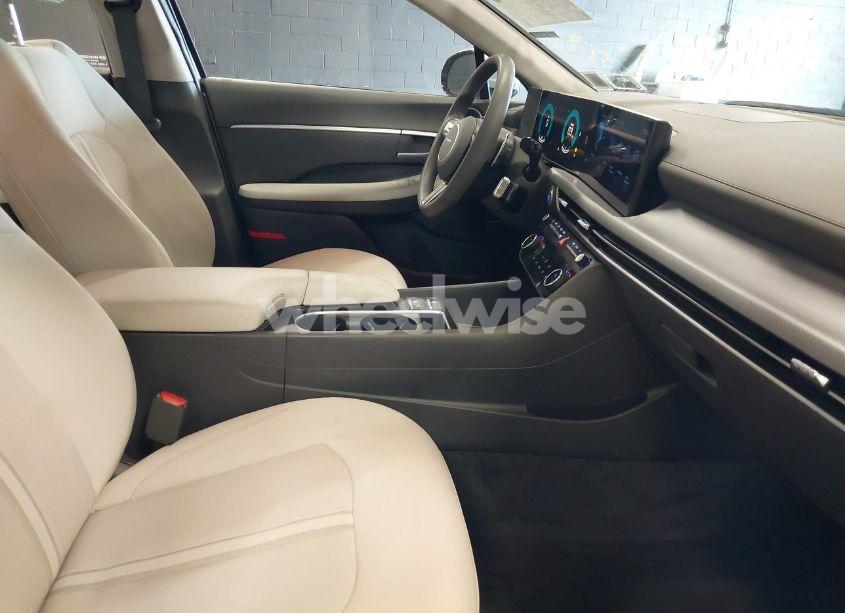 Photo 5 of 2024 Hyundai Sonata SEL (VIN KMHL64JA5RA368929)