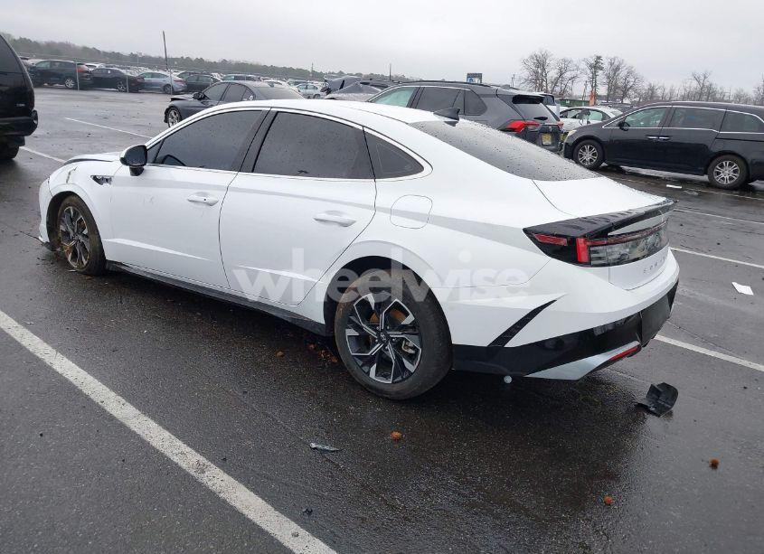 Photo 3 of 2024 Hyundai Sonata SEL (VIN KMHL64JA5RA370485)