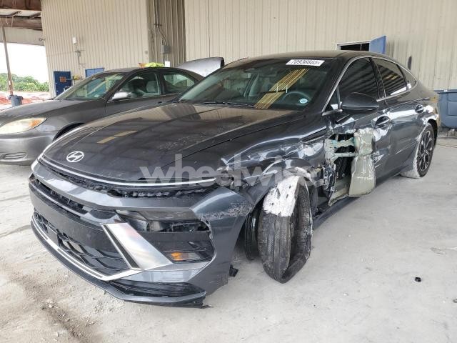 Photo 2 of 2024 HYUNDAI SONATA SEL (VIN KMHL64JA5RA373662)