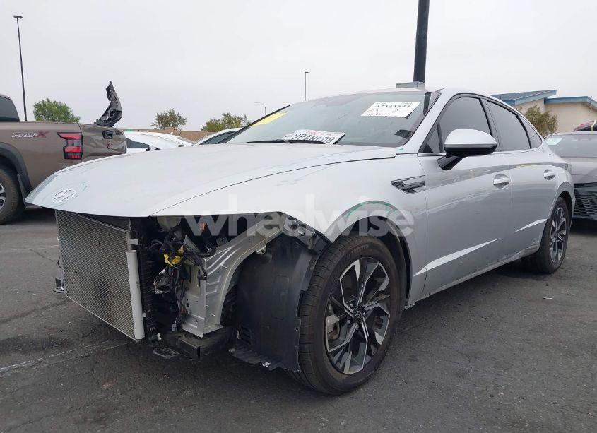 Photo 2 of 2024 Hyundai Sonata SEL (VIN KMHL64JA5RA419961)