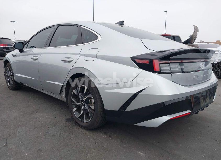 Photo 3 of 2024 Hyundai Sonata SEL (VIN KMHL64JA5RA419961)