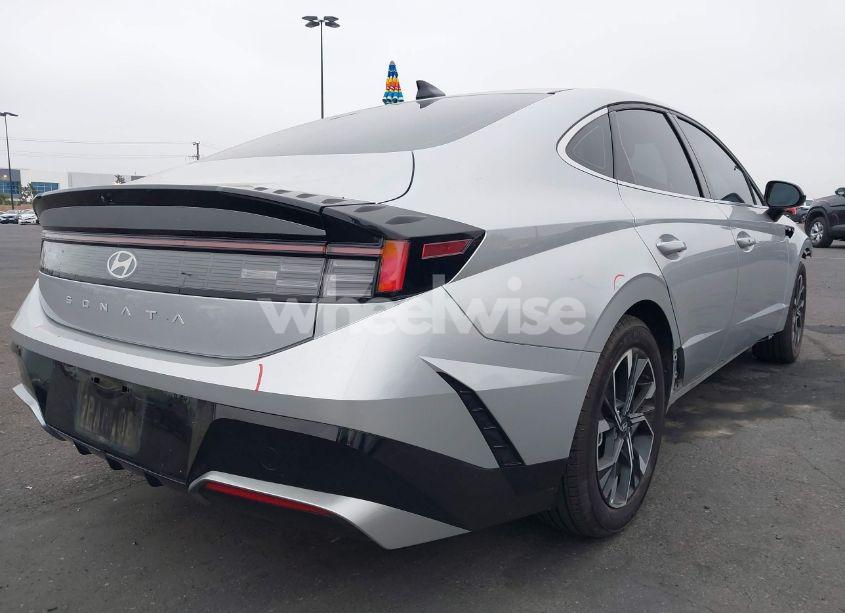 Photo 4 of 2024 Hyundai Sonata SEL (VIN KMHL64JA5RA419961)