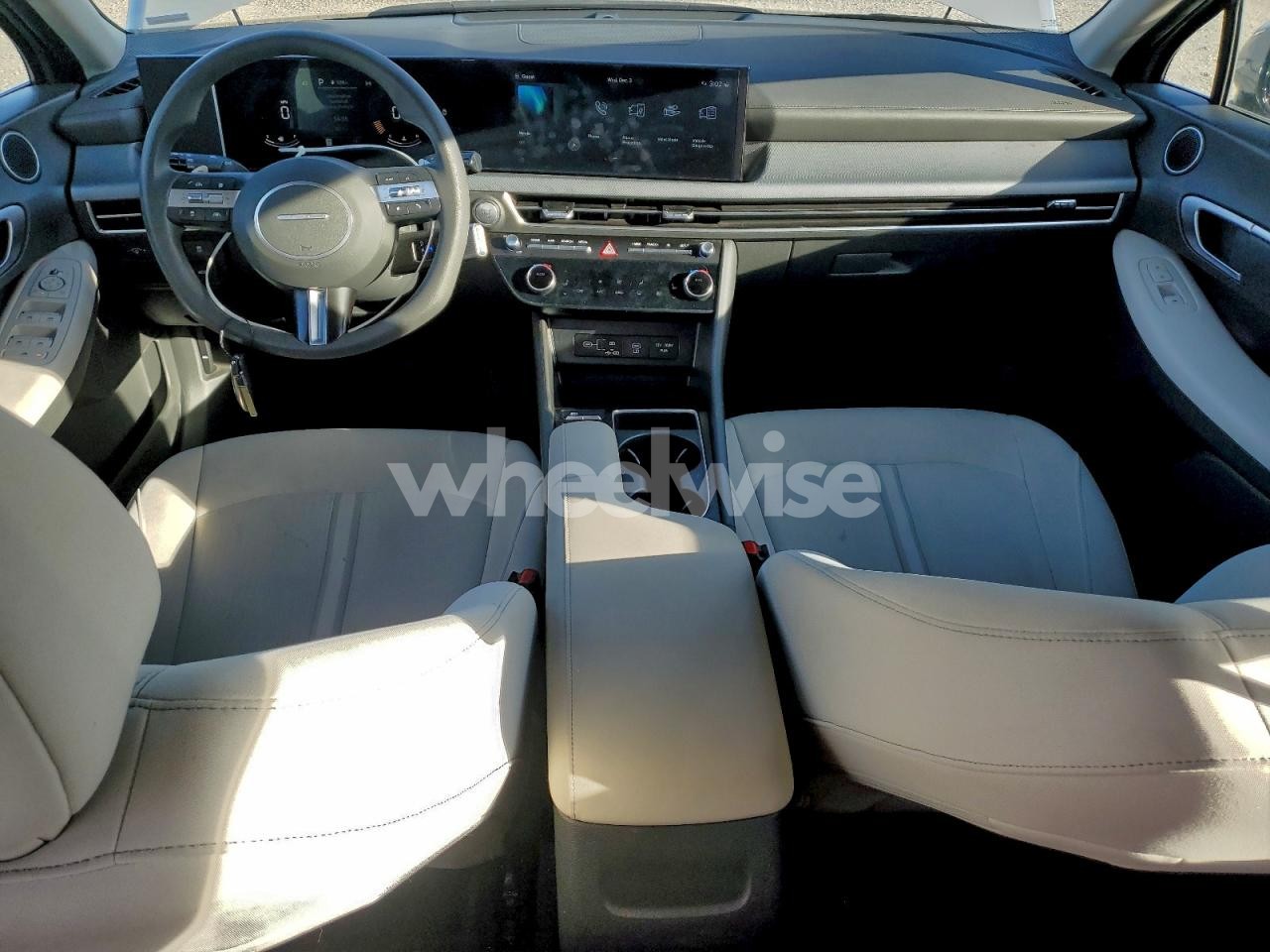 Photo 8 of 2024 HYUNDAI SONATA SEL (VIN KMHL64JA6RA396996)