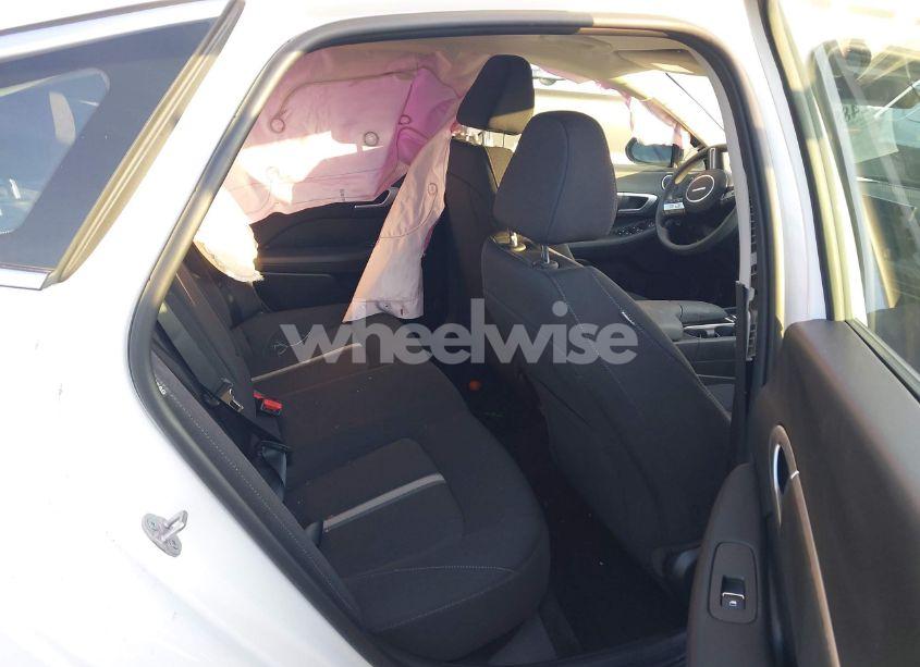 Photo 8 of 2025 Hyundai Sonata SEL (VIN KMHL64JA6SA449296)