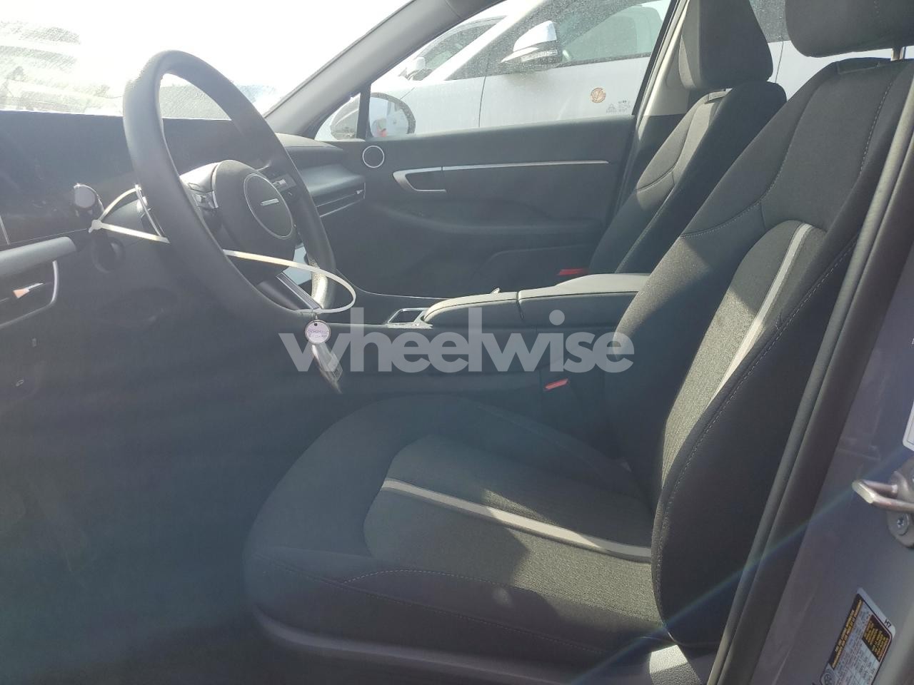 Photo 7 of 2025 HYUNDAI SONATA SEL (VIN KMHL64JA6SA453218)