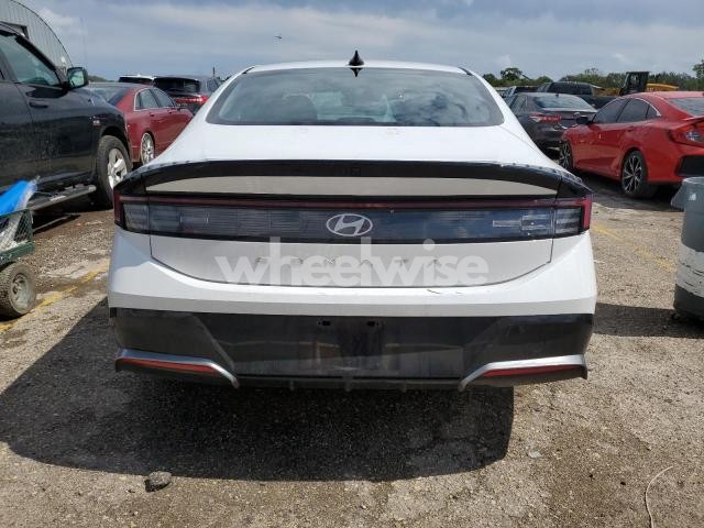 Photo 10 of 2025 HYUNDAI SONATA SEL (VIN KMHL64JA7SA441336)